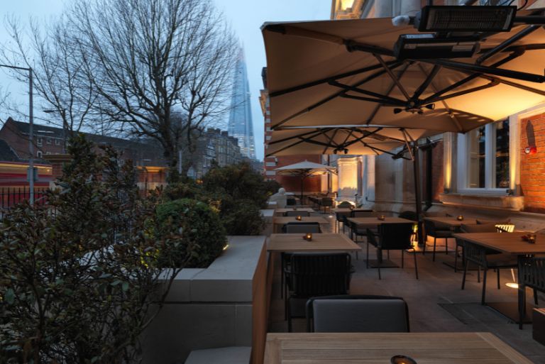 terrace-at-the-lalit-london